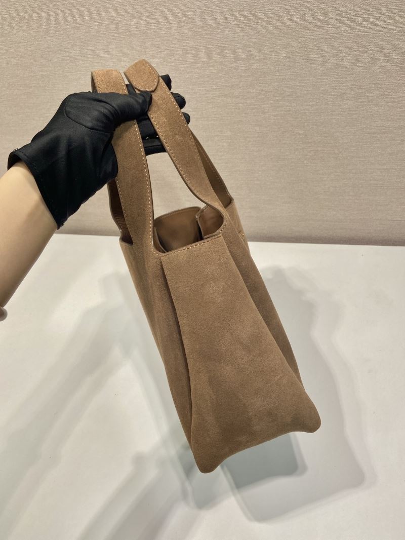 Pra*a bucket bags
